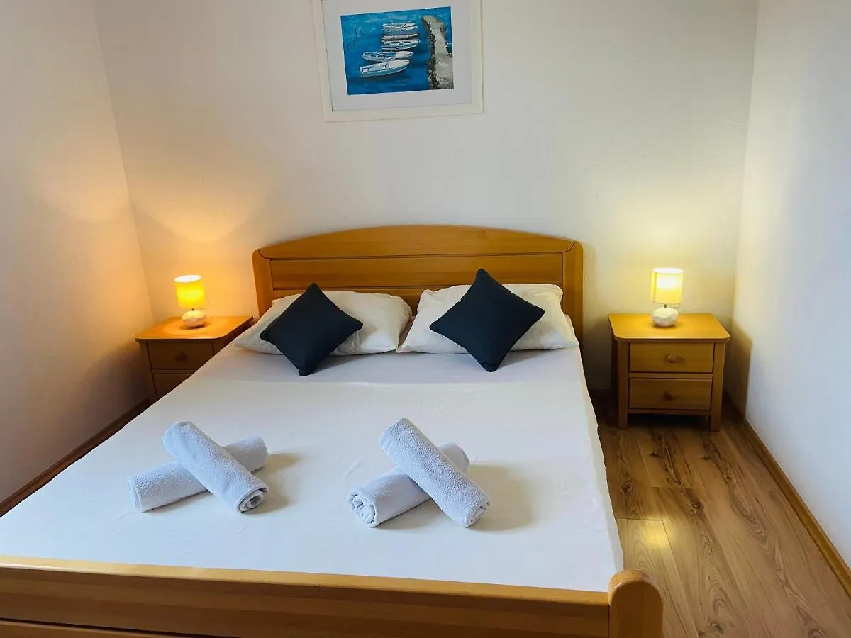 Apartments Gule Slatine