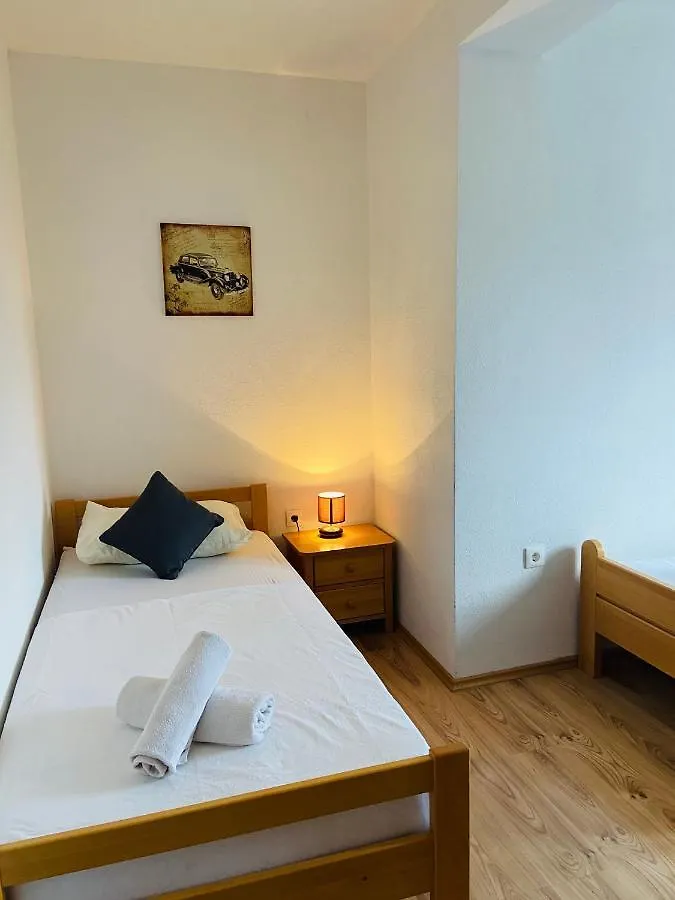 Apartments Gule Slatine