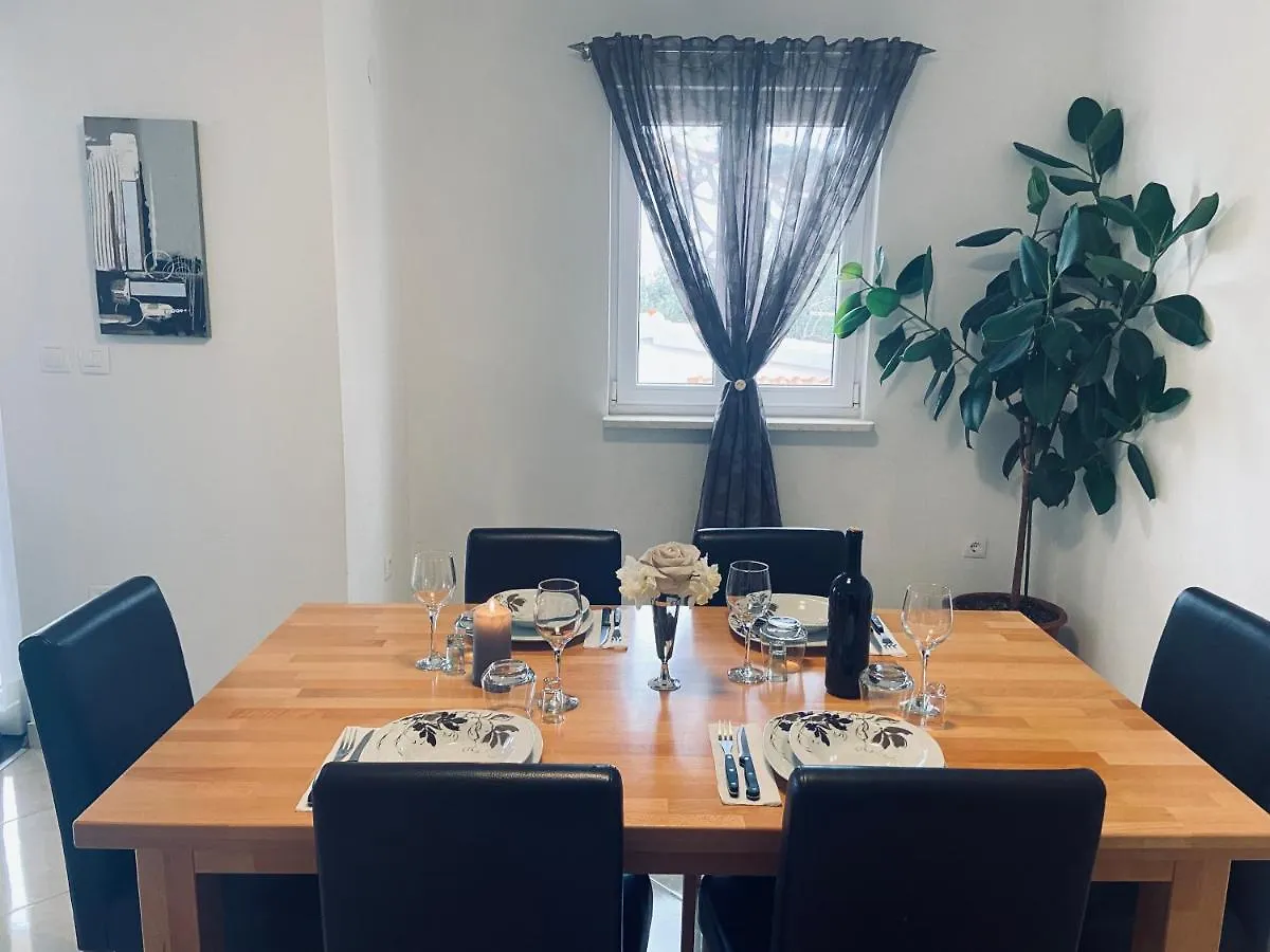 Apartments Gule Slatine
