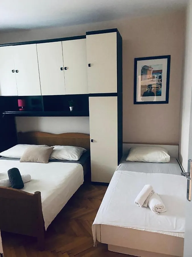 Apartments Gule Slatine