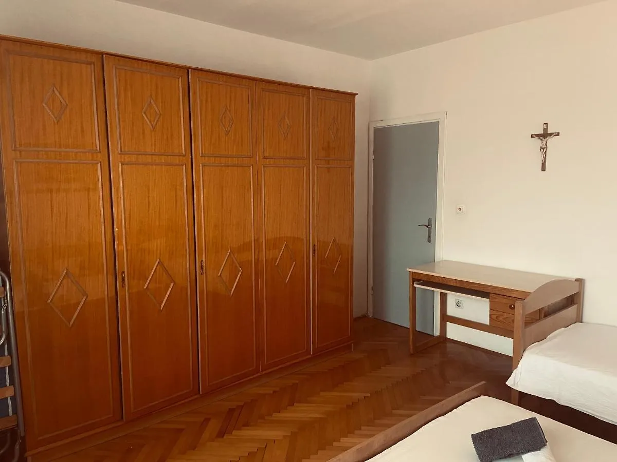 Apartments Gule Slatine