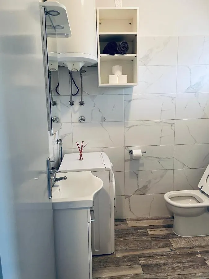 Apartments Gule Slatine