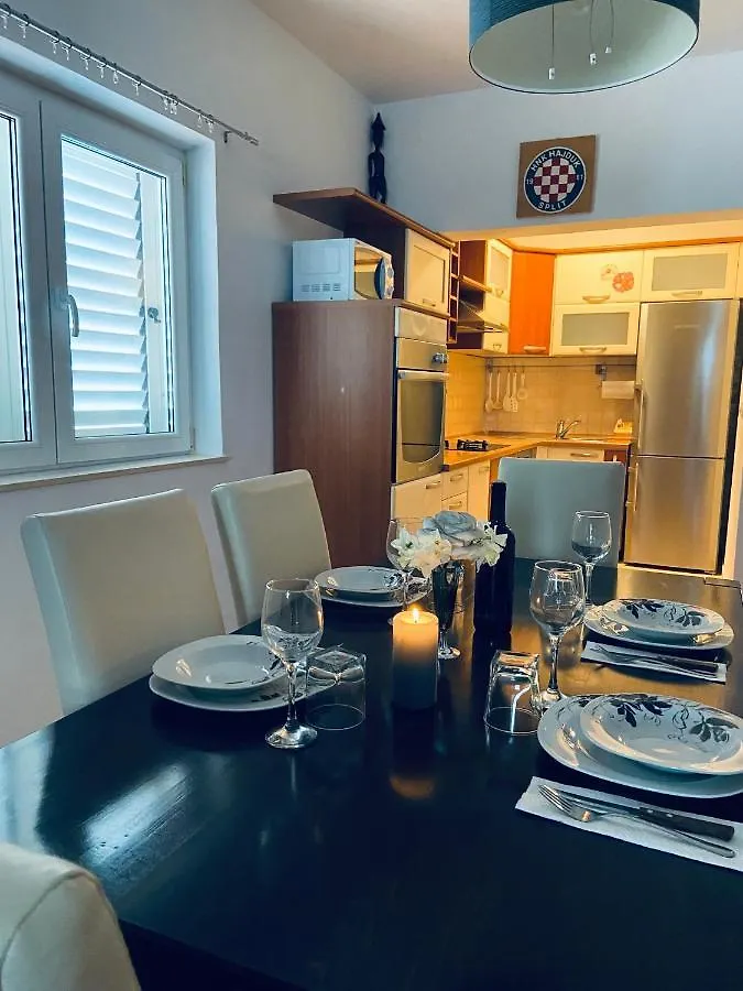 Apartments Gule Slatine