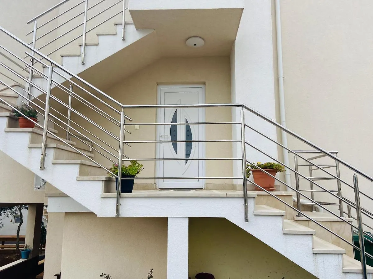 Apartments Gule Slatine