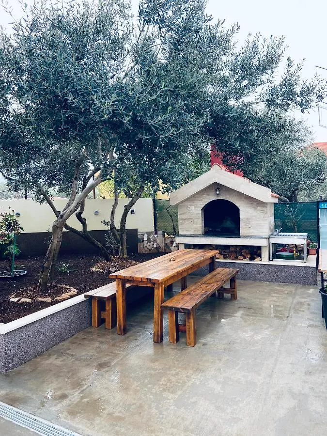 Apartments Gule Slatine
