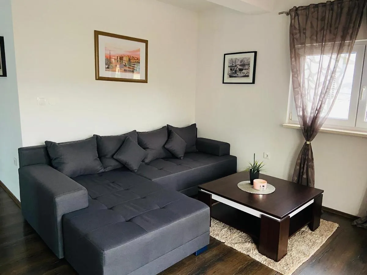 Apartments Gule Slatine