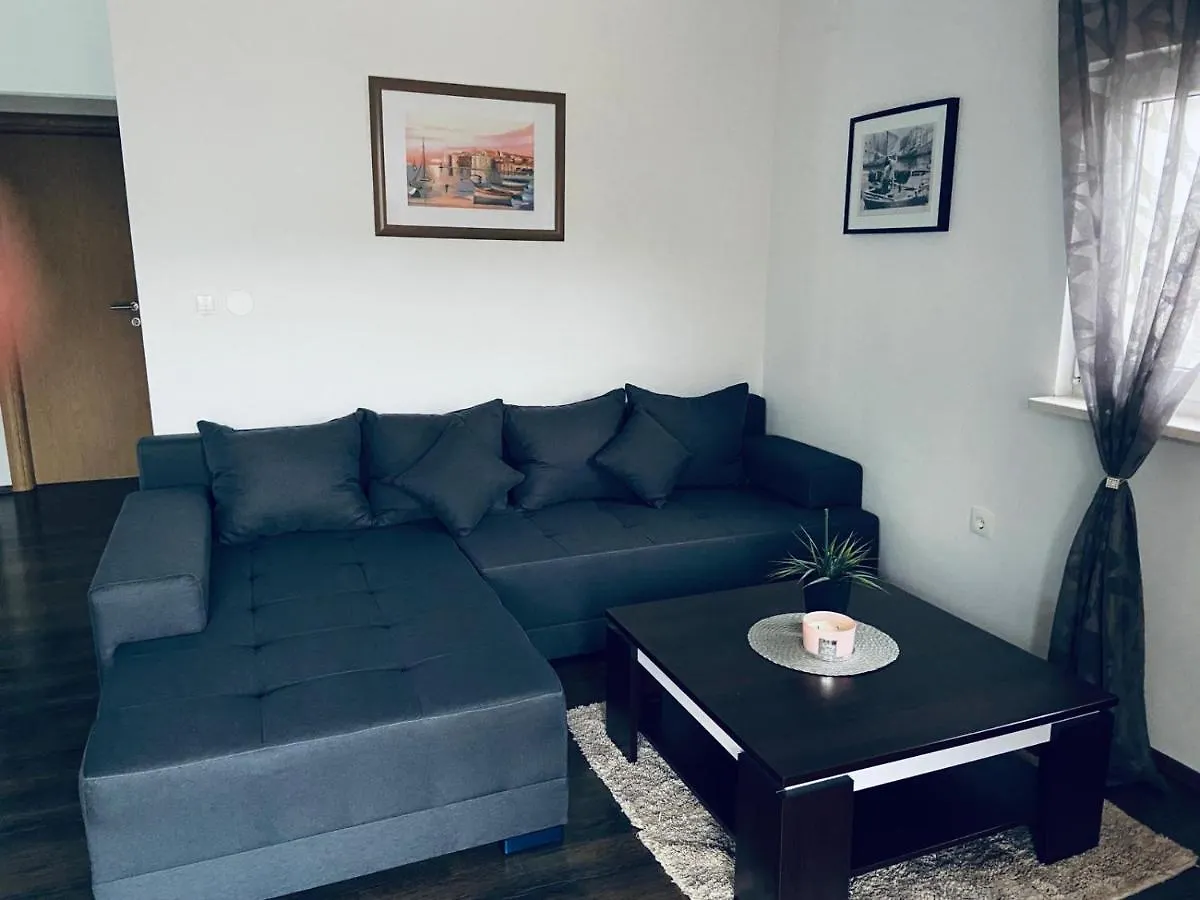 Apartments Gule Slatine