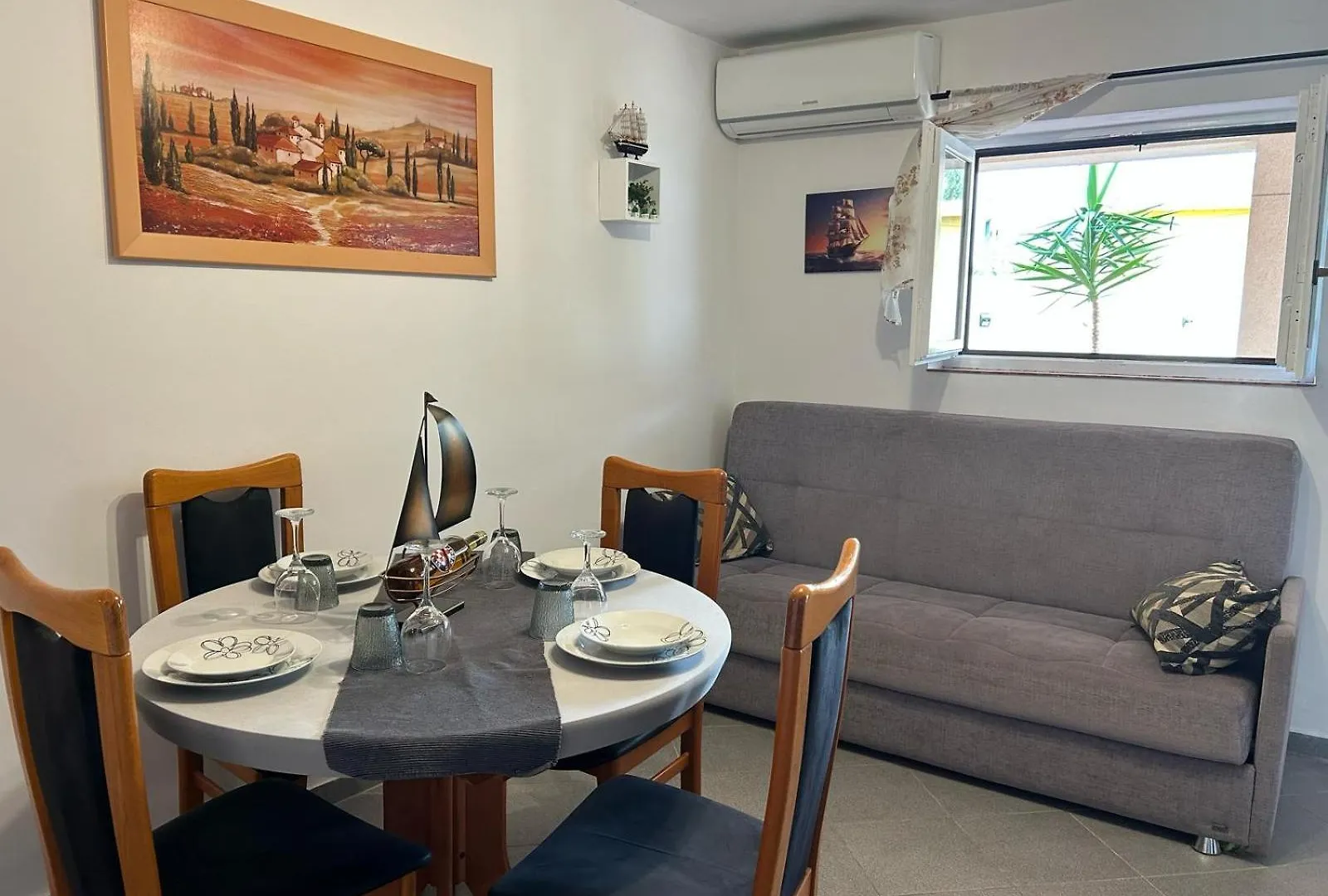 Apartments Gule Slatine